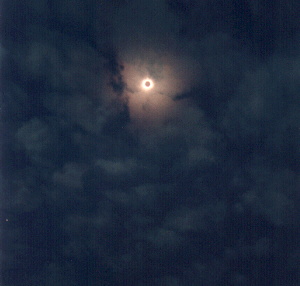 Sonne mit Venus(links unten)