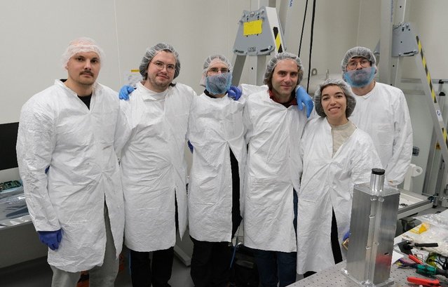 Picture of the core team of the project just after the final assembly of the satellite payload.