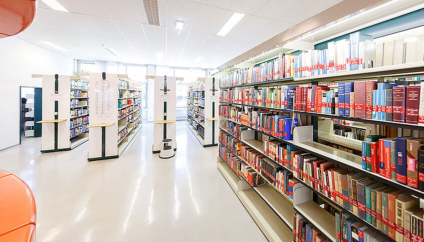 In the Library, no people