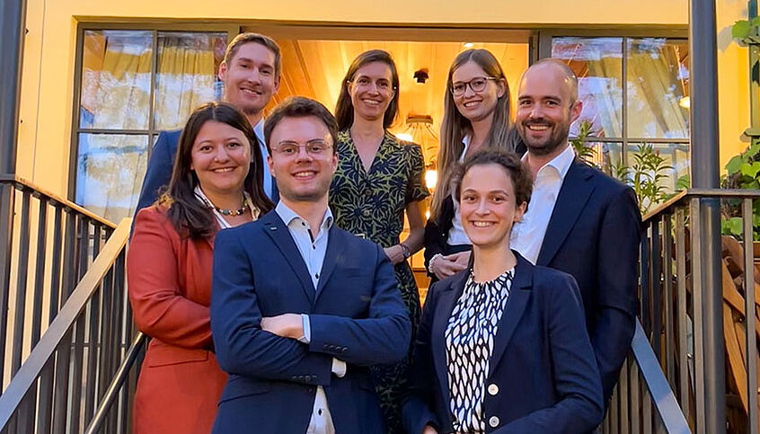 © Rechtswissenschaftliche Fakultät Gruppenfoto der Teilnehmer*innen